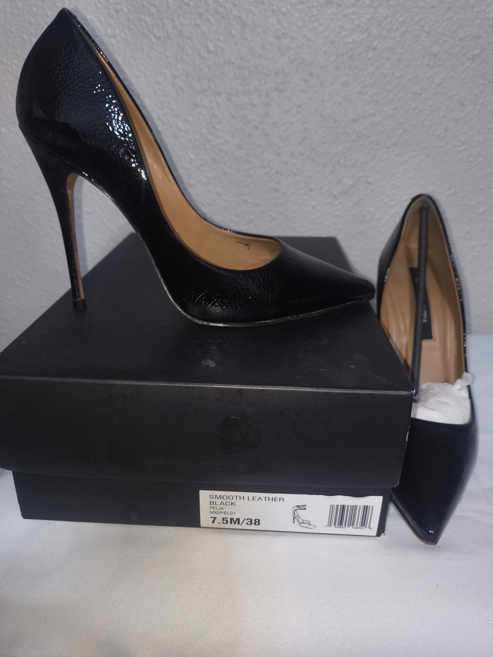BCBG Nova Crinkle Heels